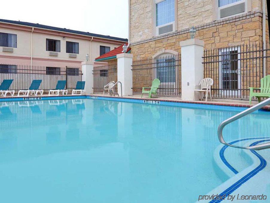 Hotel La Quinta By Wyndham Granbury Zewnętrze zdjęcie
