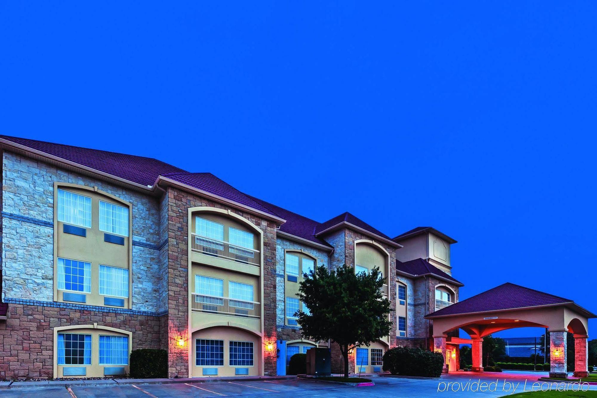 Hotel La Quinta By Wyndham Granbury Zewnętrze zdjęcie